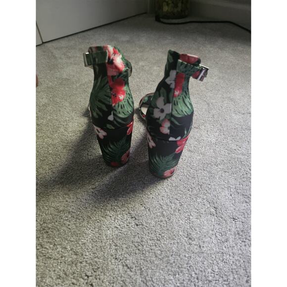 Kenneth Cole Size 8.5 Floral Heeled Sandals Block Heel Open Toe Women’s Shoes - Picture 6 of 8